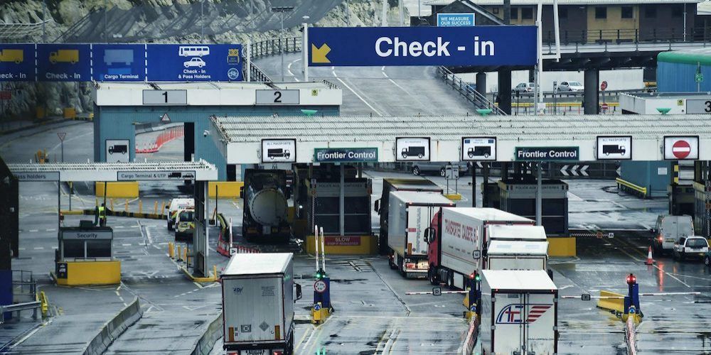 El Reino Unido elimina los controles fronterizos en el transporte de frutas y verduras procedentes de la Unión Europea